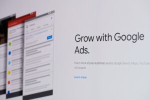 Jak Google określa kolejność wyników wyszukiwania? Wyświetlanie reklam Google Ads