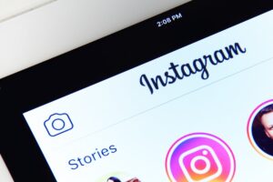 Instastories na koncie biznesowym – dlaczego warto zainwestować w ten format promocji na Instagramie?